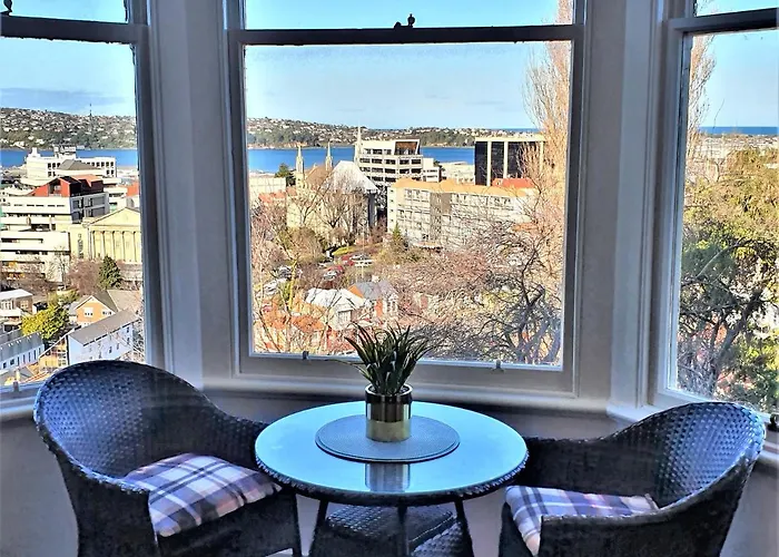 Work Stay At 123 Dunedin